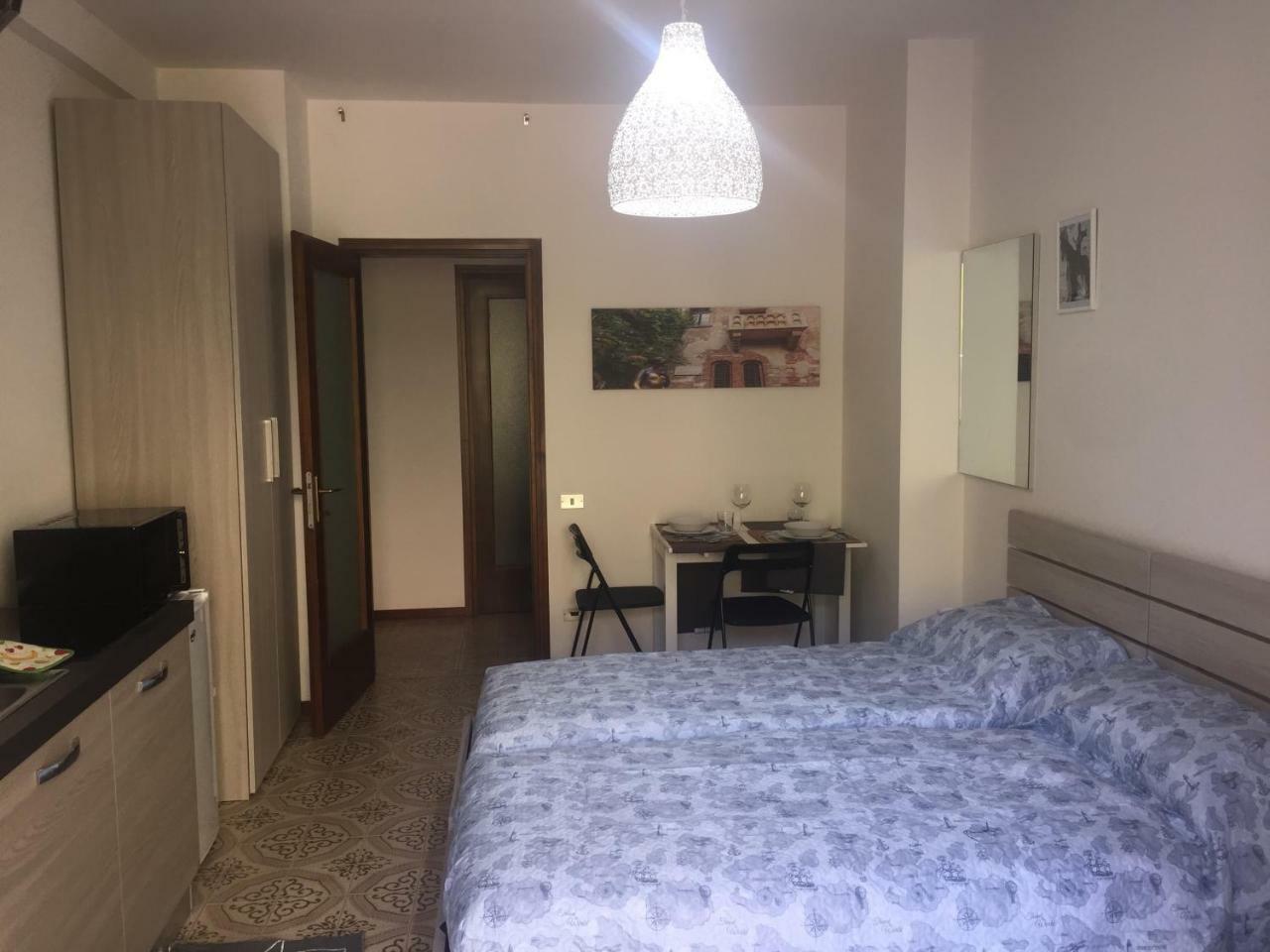 Room Verona Holidays 외부 사진